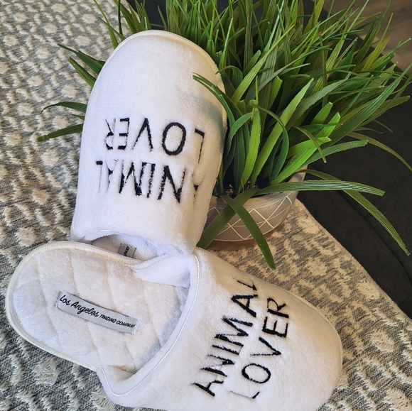 Women's slippers | Animal lover embroidered - Picture 3 of 3